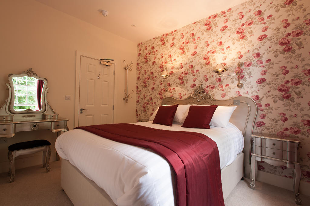 The Wychwood Inn Shipton under Wychwood Habitación foto